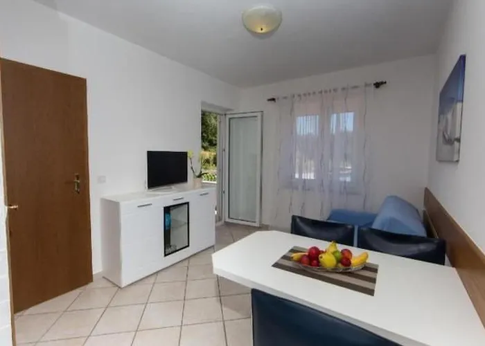 In Pjescana Mit Gemeinschaftlichem Pool By Interhome Apartment *