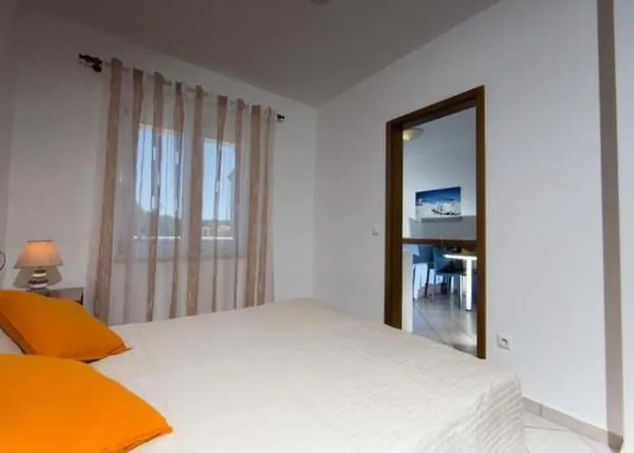 In Pjescana Mit Gemeinschaftlichem Pool By Interhome Apartment *