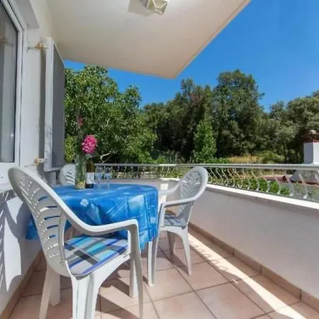 Apartman In Pjescana Mit Gemeinschaftlichem Pool By Interhome Pula